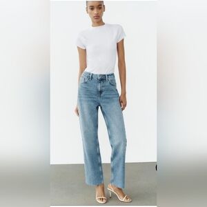 Zara High Rise Straight Leg  Womens Jeans  size 2